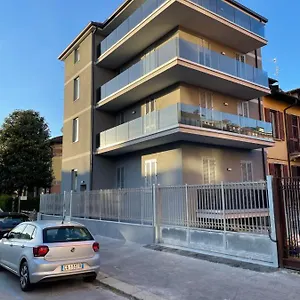 https://carissimi-4.italymilanhotels.net