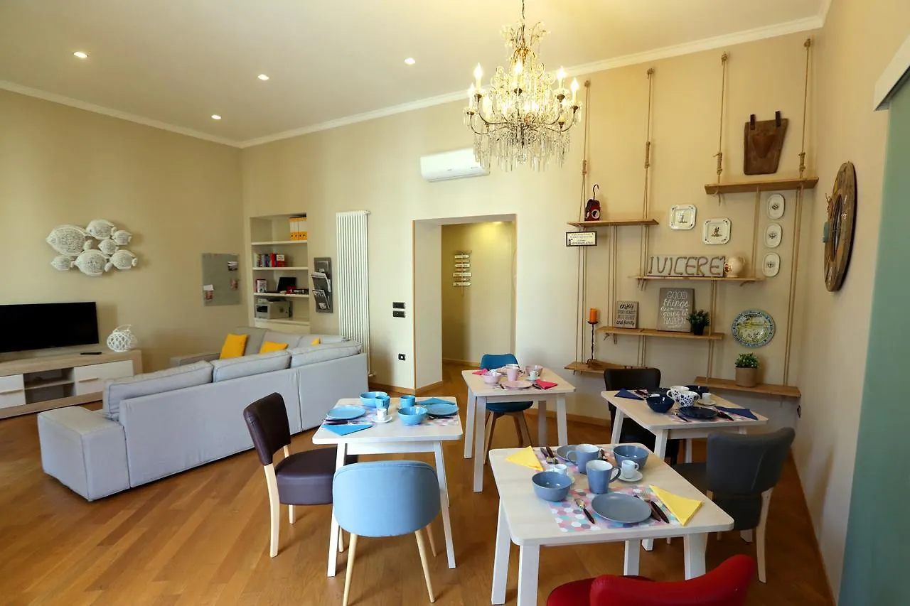 ** Alojamento de Acomodação e Pequeno-almoço I Vicere B&B Deluxe Nápoles Itália